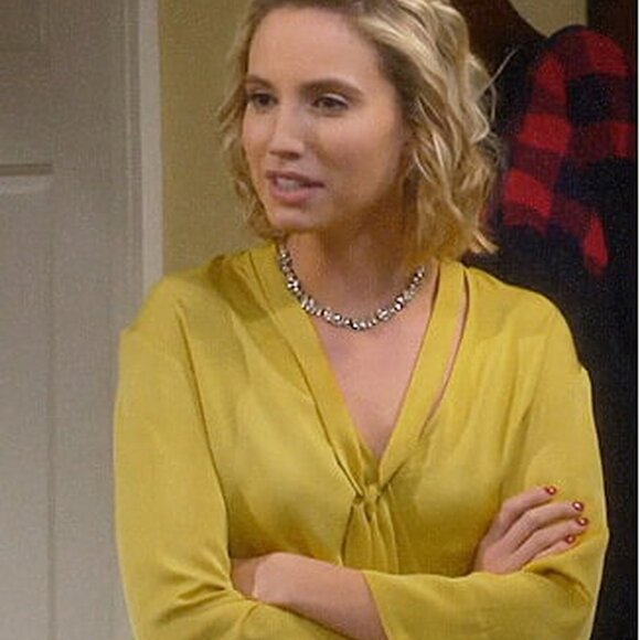 NWT Theory Silk Wrap Tie V-neck Top Blouse | Workwear to Weekend Chic - Picture 2 of 15